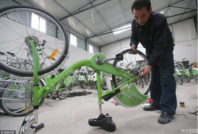 共享单车"自行车维修工"成热门职业