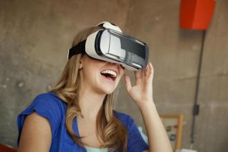 卖VR虚拟眼镜：创业暴利新项目